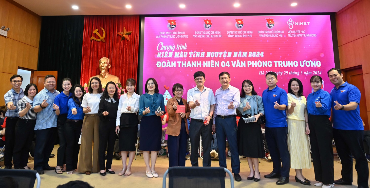 Đoàn khối Văn phòng Trung ương tích cực tham gia hiến máu tình nguyện