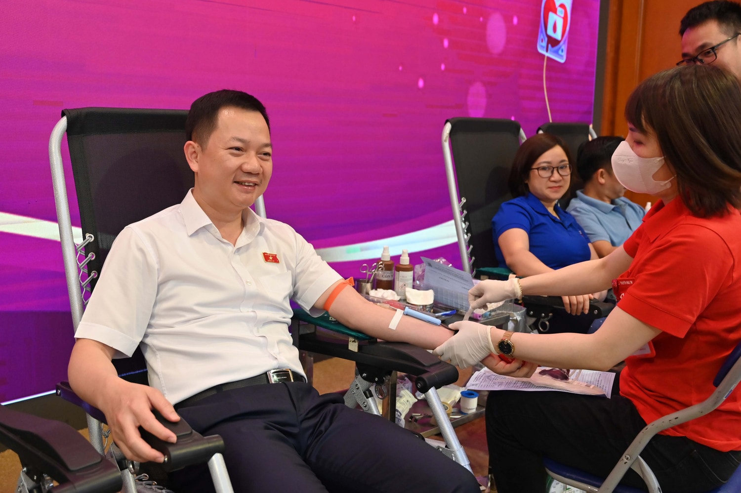 Đoàn khối Văn phòng Trung ương tích cực tham gia hiến máu tình nguyện