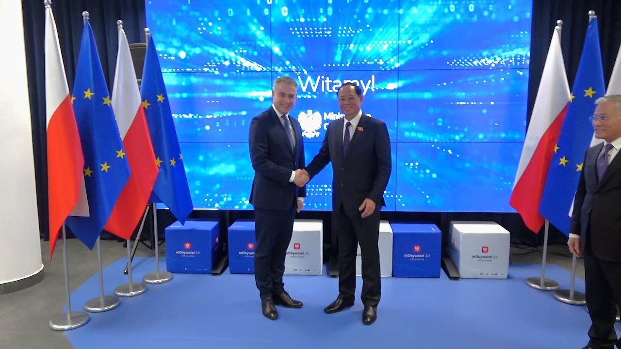 Vietnam-Poland relations developing well: NA Vice Chairman -0