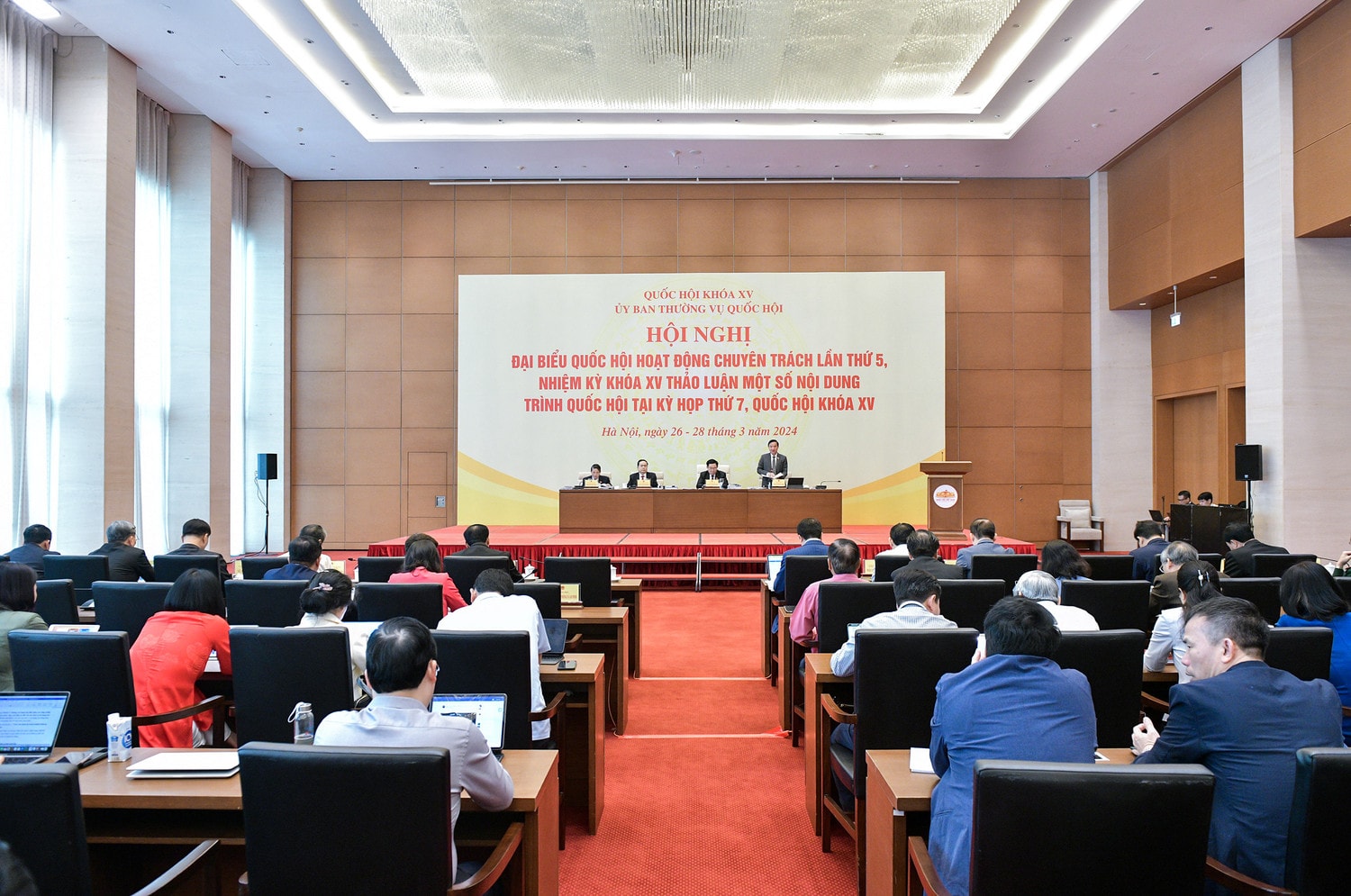 Cần có cách tổ chức giao thông phù hợp với đường cao tốc đầu tư theo phân kỳ -0