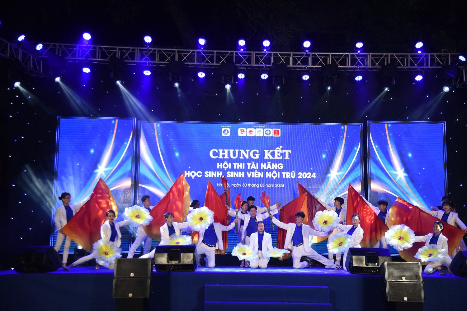 Sôi nổi, đầy cảm xúc trong đêm chung kết Hội thi Tài năng học sinh, sinh viên nội trú năm 2024 -0