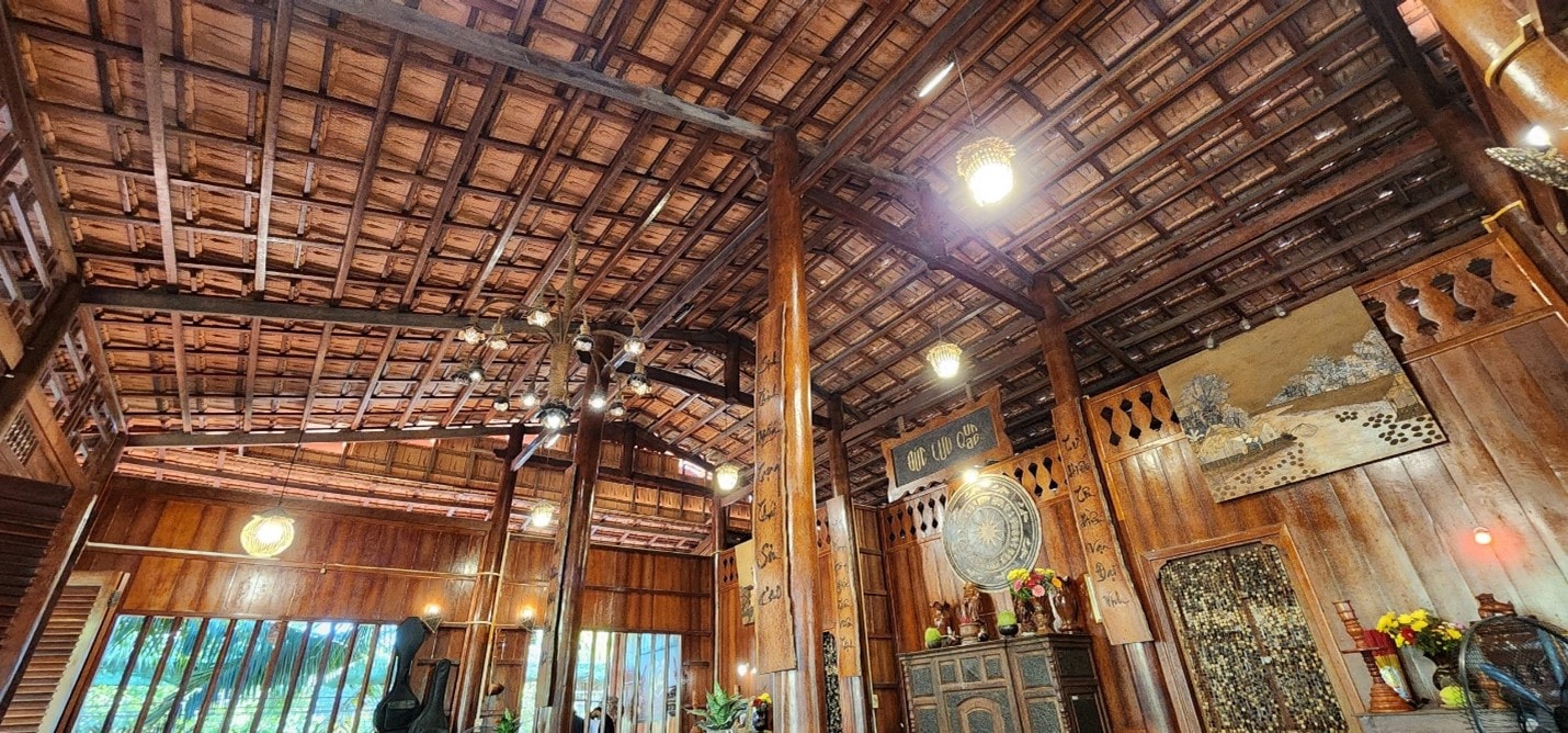 Ngôi nhà dừa 