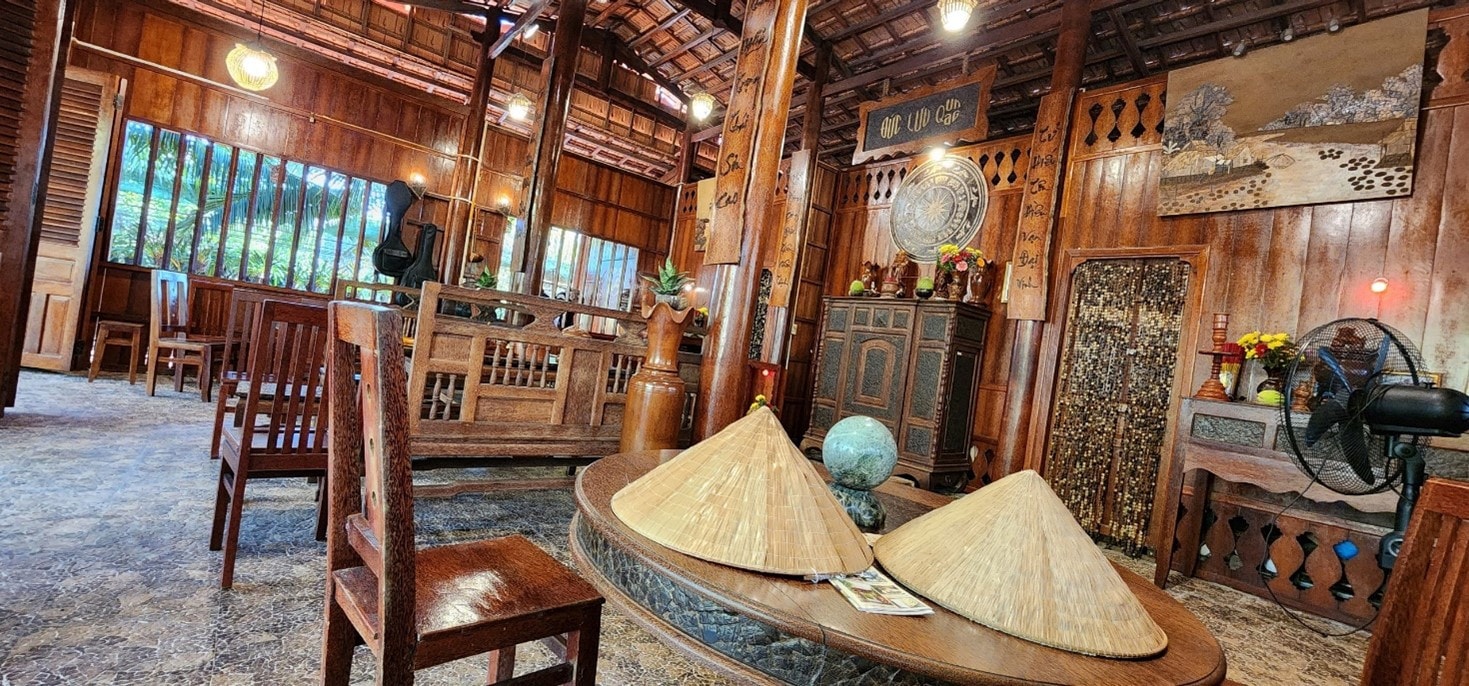 Ngôi nhà dừa 