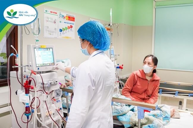 Bé gái 9 tuổi hồi sinh nhờ ghép thận -0