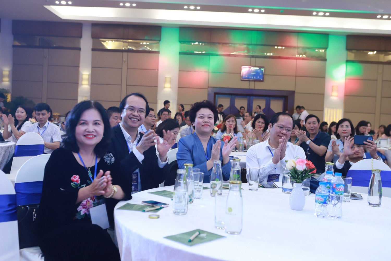 Hiệu trưởng có vai trò đặc biệt quan trọng trong xây dựng Cộng đồng học tập -0