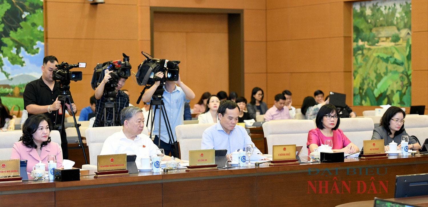 Khai mạc Phiên họp chuyên đề pháp luật của Ủy ban Thường vụ Quốc hội
