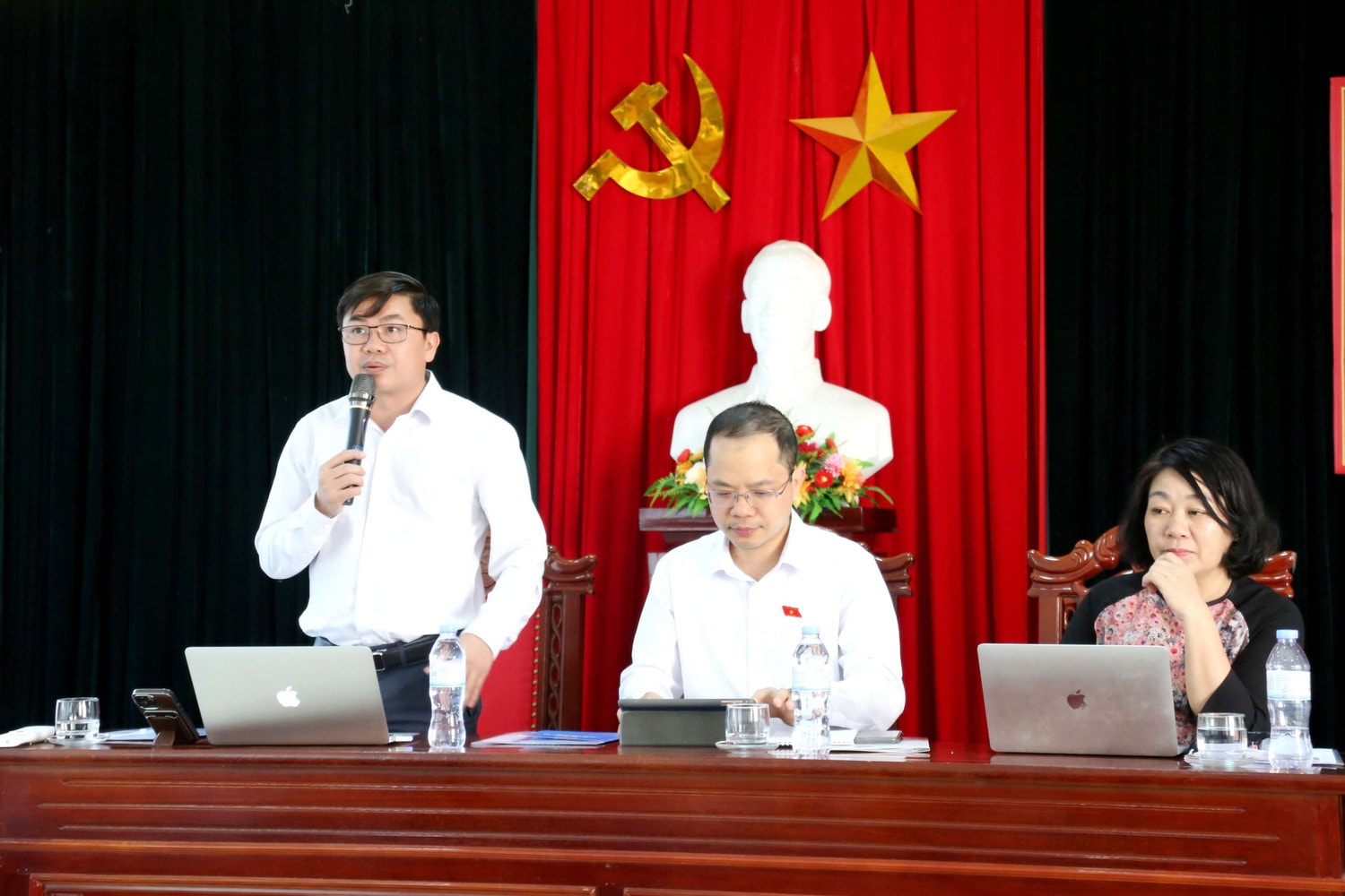 Ông Lê Ngọc Hà, Phó Chủ tịch UBND huyện Cẩm Xuyên kiến nghị một số nội dung với Đoàn khảo sát Ủy ban Văn hóa, Giáo dục khảo sát về việc thực hiện chính sách, pháp luật đối với trẻ em mẫu giáo từ 3 đến 5 tuổi -0