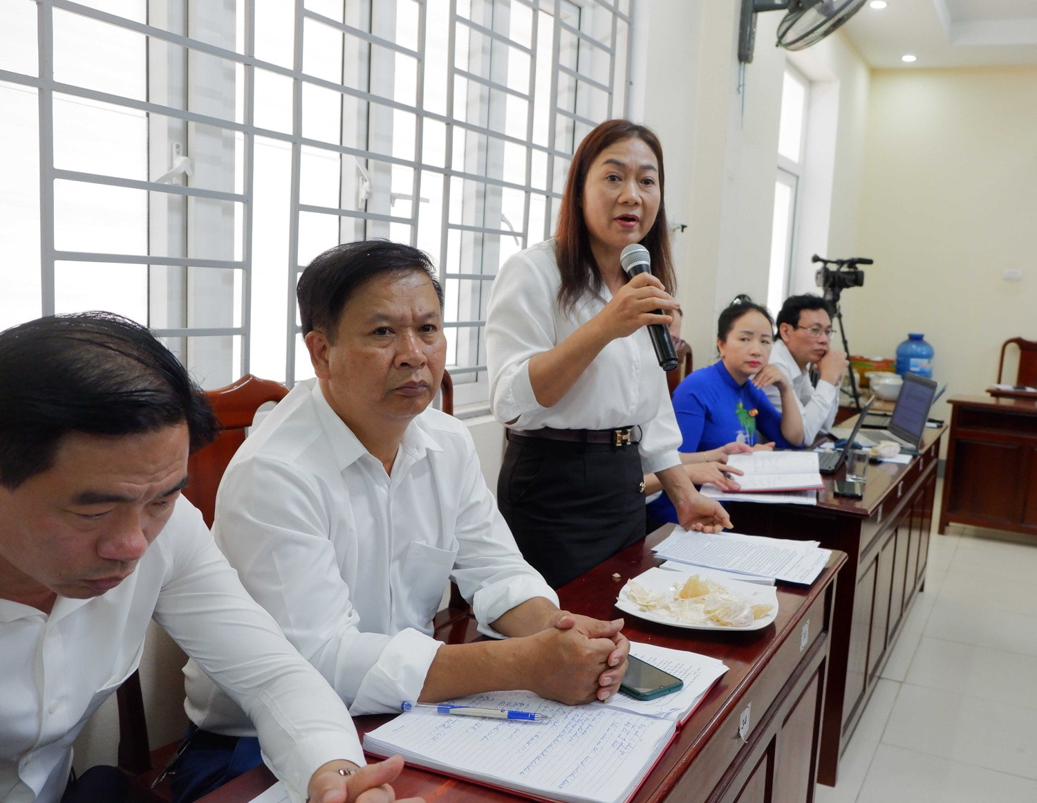 Tạo sự linh hoạt, chủ động cho UBND cấp huyện điều tiết số lượng, cơ cấu giáo viên -1