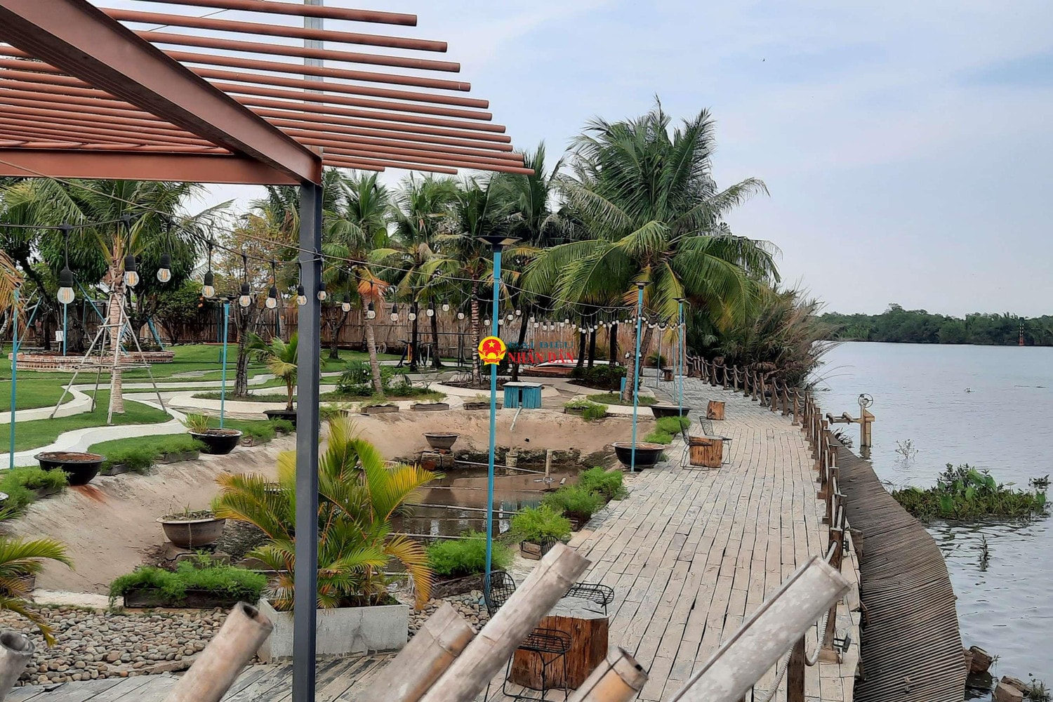 TP. Hồ Chí Minh: Cần làm rõ việc cấp phép xây dựng nhà, xây bờ kè tạm cho cá nhân tại khu vực bờ sông Tắc ở TP. Thủ Đức theo quy hoạch nào? -0