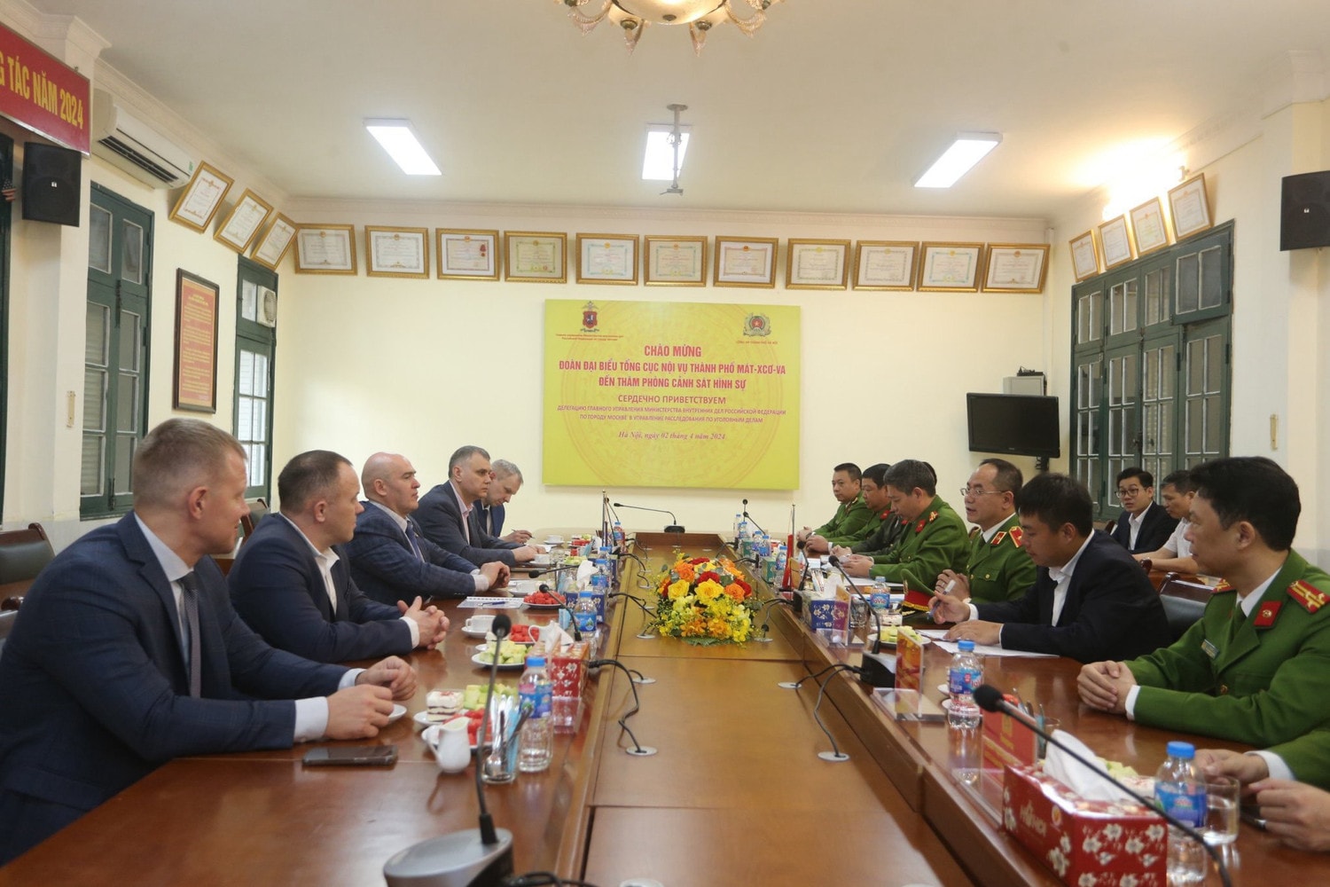 Dấu mốc quan trọng của chuyến thăm hữu nghị tốt đẹp giữa Tổng cục Nội vụ thành phố Mát-xcơ-va và Công an Thành phố -0