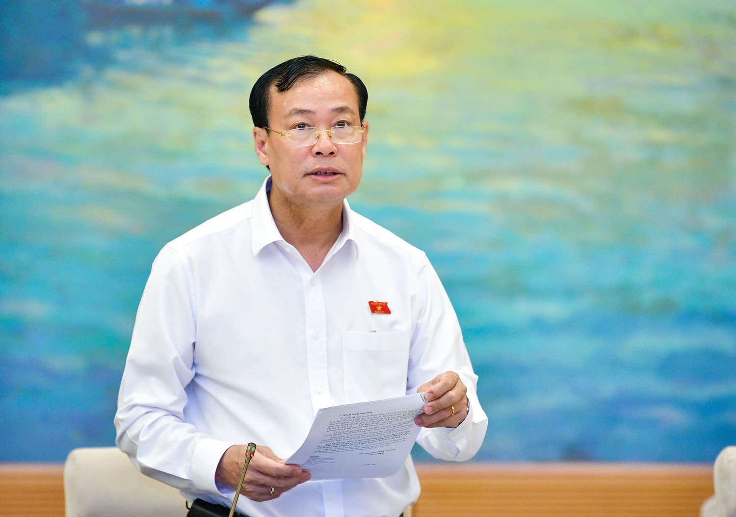 Ủy ban Thường vụ Quốc hội cho ý kiến về dự án Luật Quản lý, sử dụng vũ khí, vật liệu nổ, công cụ hỗ trợ (sửa đổi)