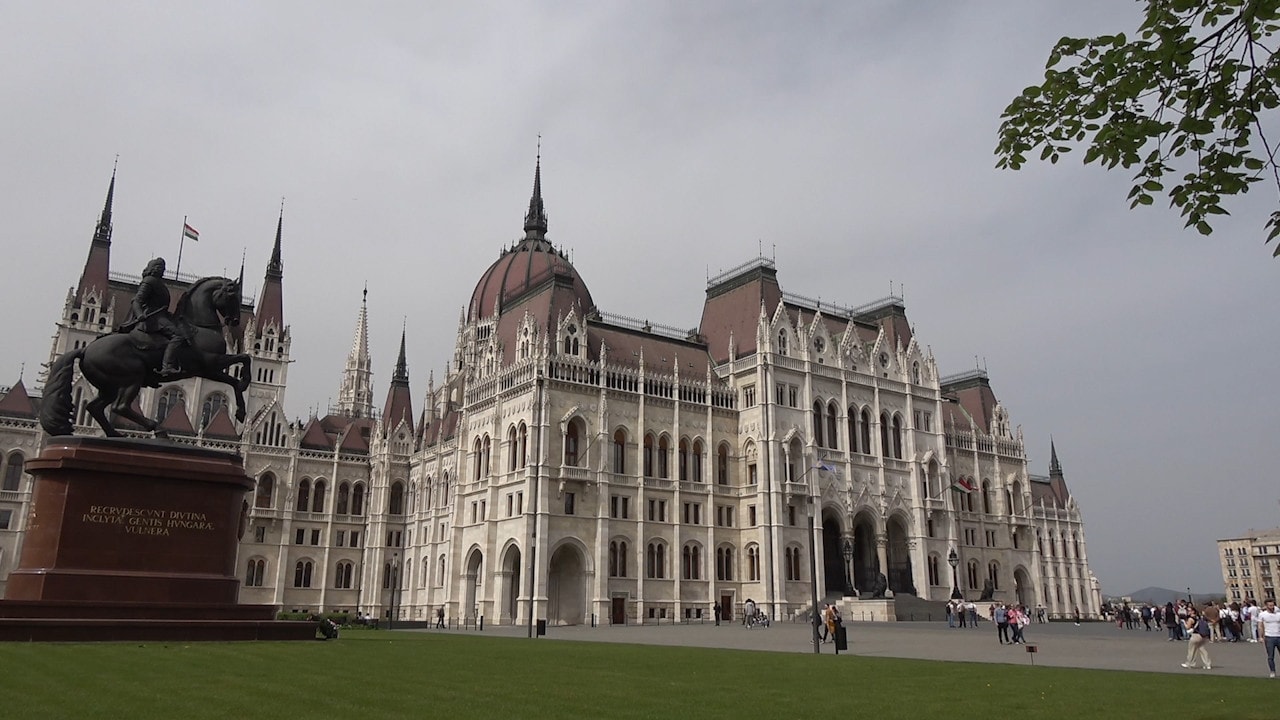 Phó Chủ tịch Quốc hội Trần Quang Phương chào xã giao Chủ tịch Quốc hội Hungary