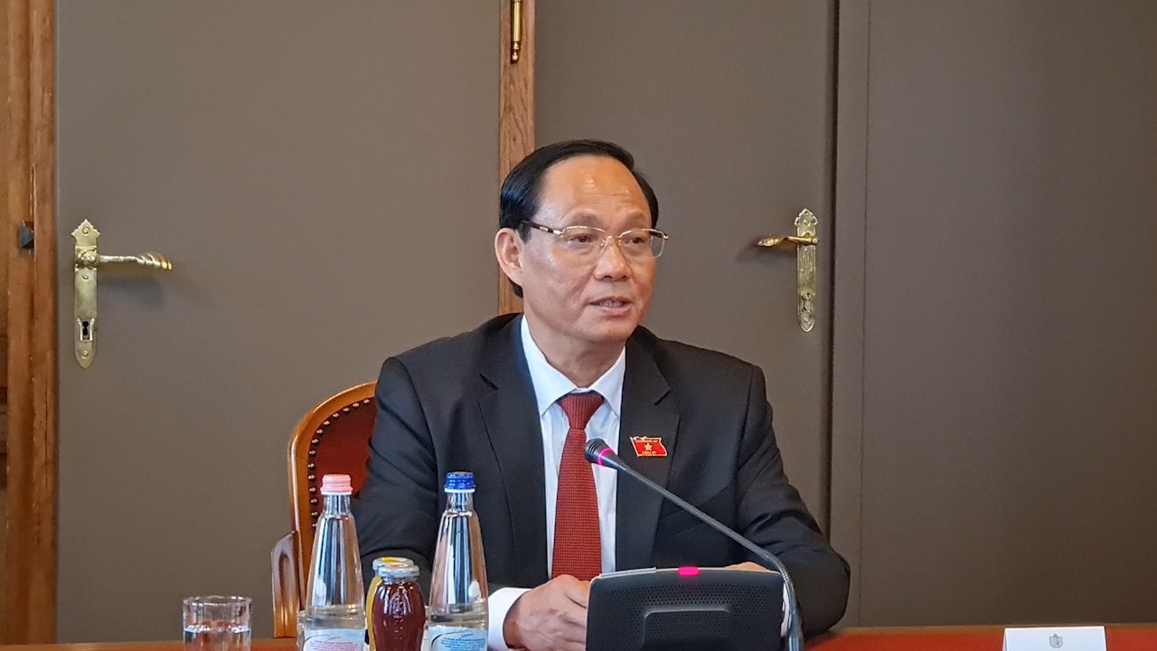 Phó Chủ tịch Quốc hội Trần Quang Phương chào xã giao Chủ tịch Quốc hội Hungary