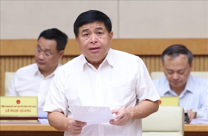 Thủ tướng Phạm Minh Chính: Phấn đấu năm 2024 đạt mục tiêu tăng trưởng 6,5% -0