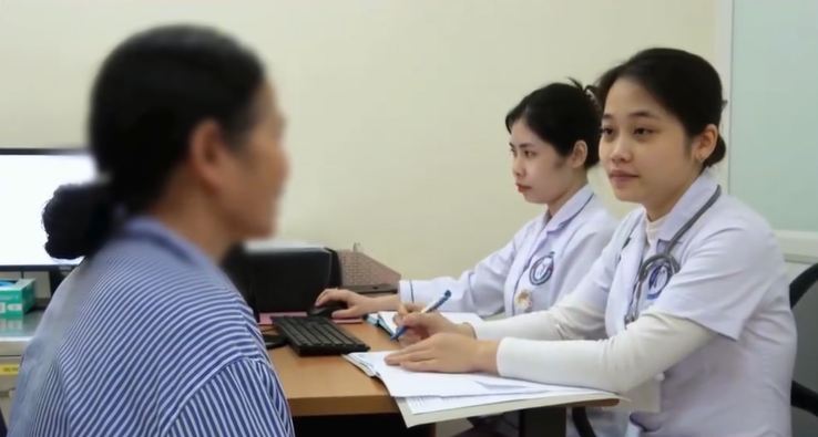 Người bệnh bị rối loạn giọng nói do stress -0
