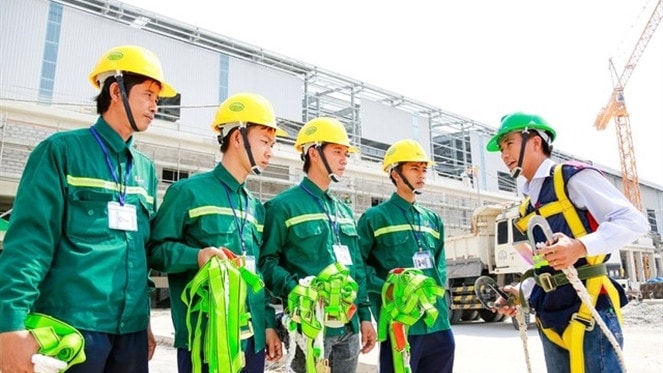 Công tác chăm sóc sức khoẻ người lao động, cải thiện điều kiện làm việc và cơ chế hỗ trợ rủi ro cho doanh nghiệp và người lao động được quan tâm hơn (ITN)