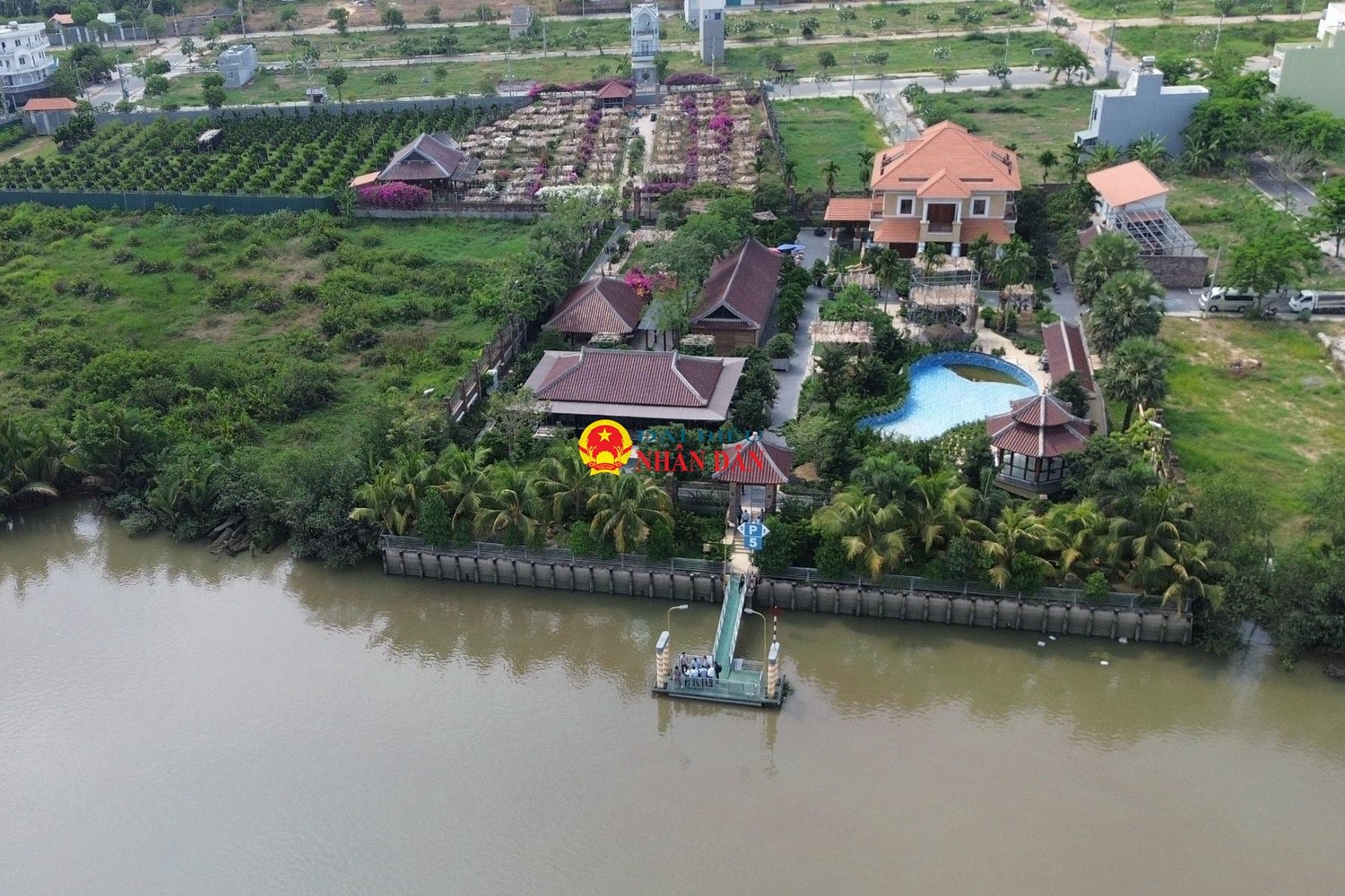  HĐND TP. Thủ Đức khảo sát khu vực có dấu hiệu san lấp, lấn chiếm bờ sông Tắc mà Báo Đại biểu Nhân dân phản ánh -0