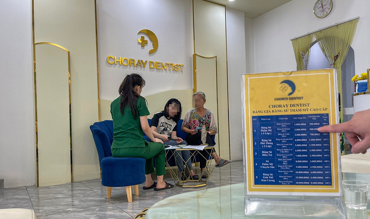 Bị đình chỉ vì không có giấy phép, Viện Nha khoa Thẩm mỹ Chợ Rẫy và Nha khoa Thẩm mỹ Quốc tế Korea vẫn ngang nhiên hoạt động