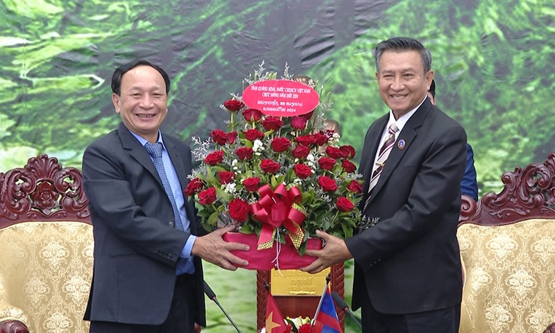 Hội đàm trao đổi kinh nghiệm giữa HĐND tỉnh Quảng Bình và tỉnh Khăm Muồn (Lào) -0