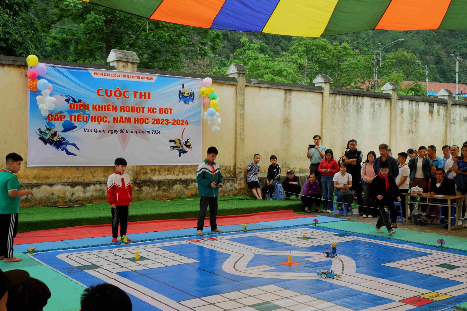 29 đội robot VEX IQ tham gia Ngày hội STEM huyện Văn Quan 2024 -6