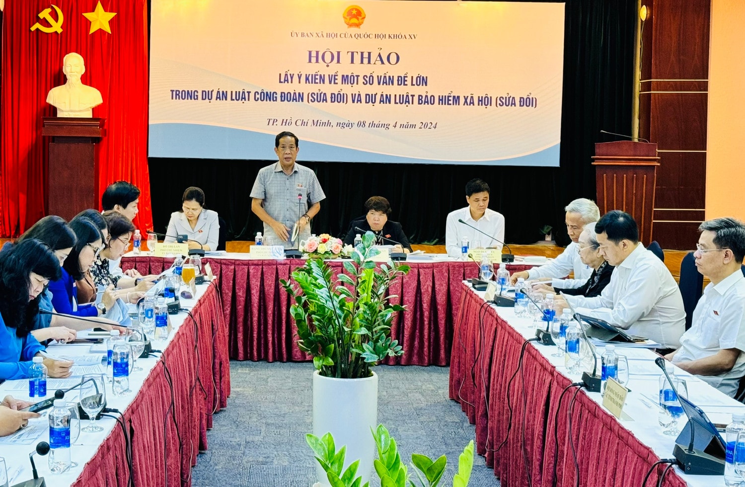 Quang cảnh hội thảo 