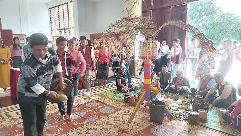 Gìn giữ văn hóa dân gian dân tộc Bru-Vân Kiều trên dãy Trường Sơn -0