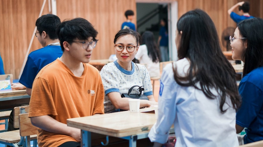 Hà Nội: Thí sinh thi vào lớp 10 được chia sẻ kinh nghiệm từ học sinh đạt thành tích cao kỳ thi các năm trước -0