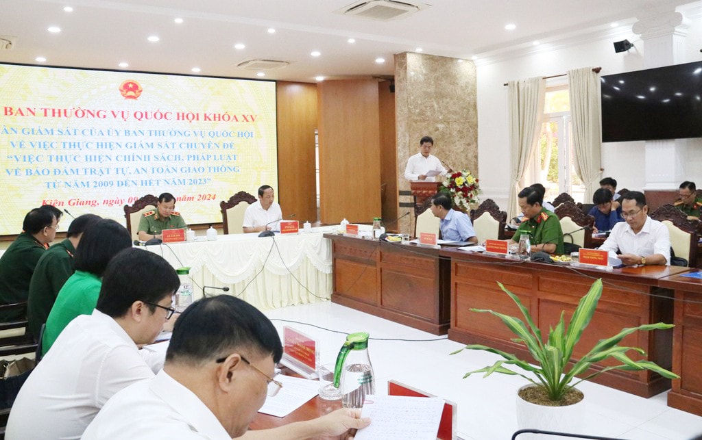 Đoàn giám sát của Ủy ban Thường vụ Quốc hội làm việc với UBND tỉnh Kiên Giang ảnh 3 Đoàn giám sát Ủy ban Thường vụ Quốc hội làm việc với tỉnh Kiên Giang