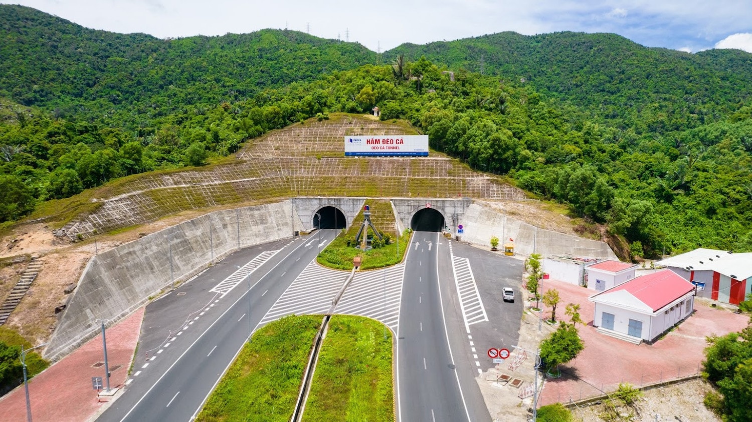 Hầm Đèo Cả - nhìn từ sự sáng tạo, dấn thân, trách nhiệm -0