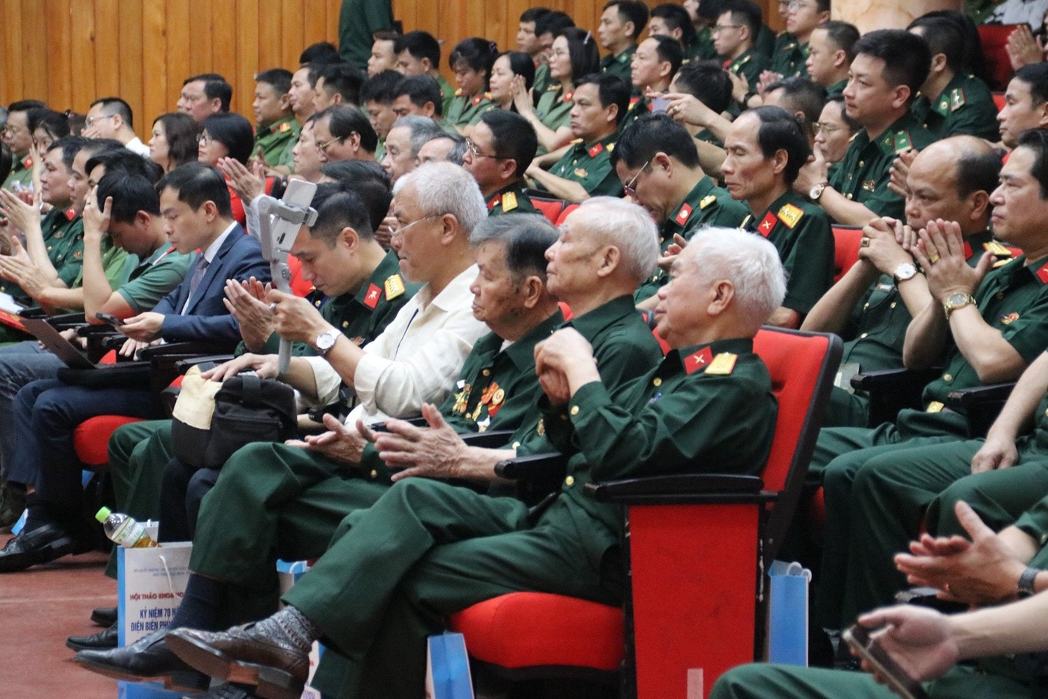 Hội thảo khoa học cấp quốc gia 