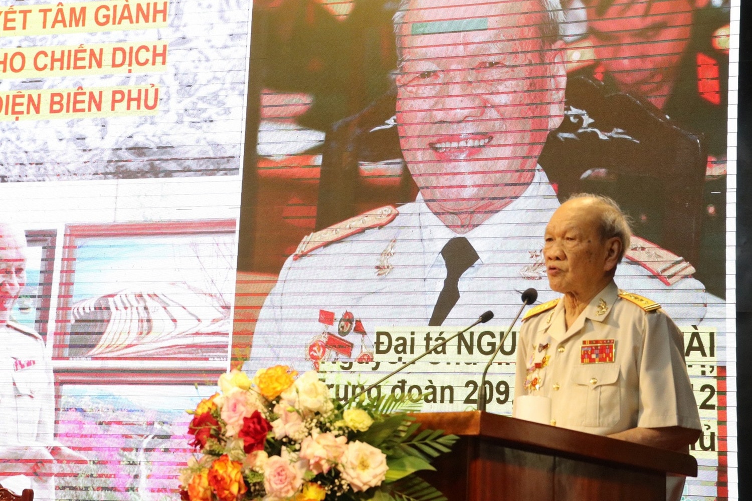 Nâng cao quyết tâm giành toàn thắng cho chiến dịch Điện Biên Phủ -0