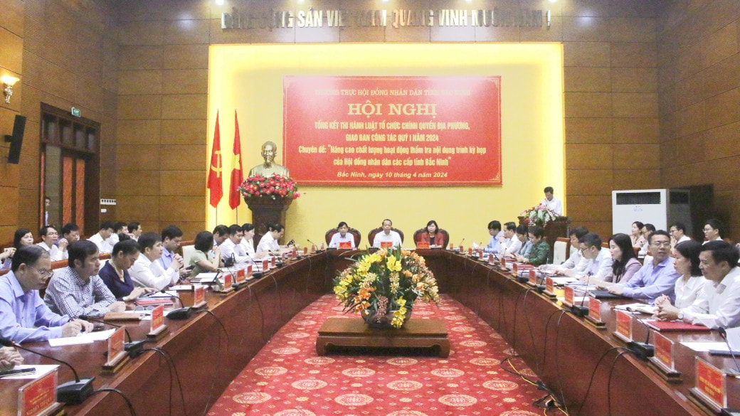 Đánh giá việc thực hiện Luật Tổ chức chính quyền địa phương năm 2015 -0