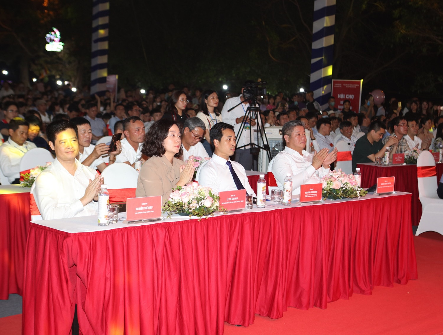 Các đại biểu dự buổi lễ. Ảnh: An Nhiên 0r2a4015.jpg -0