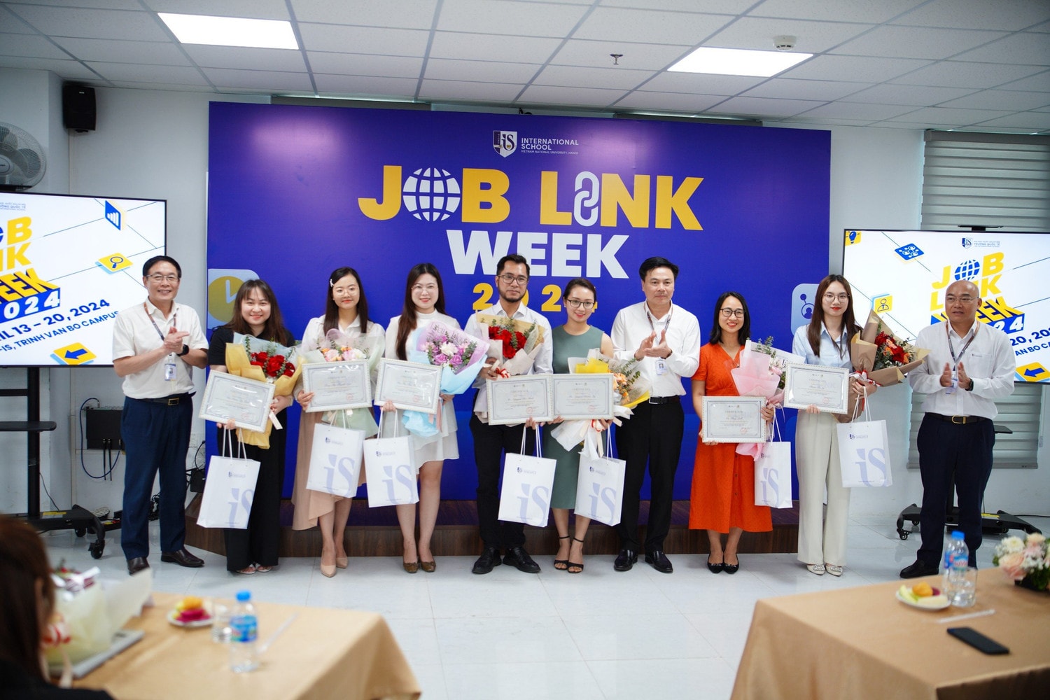 Khai mạc Tuần lễ kết nối việc làm VNU-IS Job Link Week 2024 -1