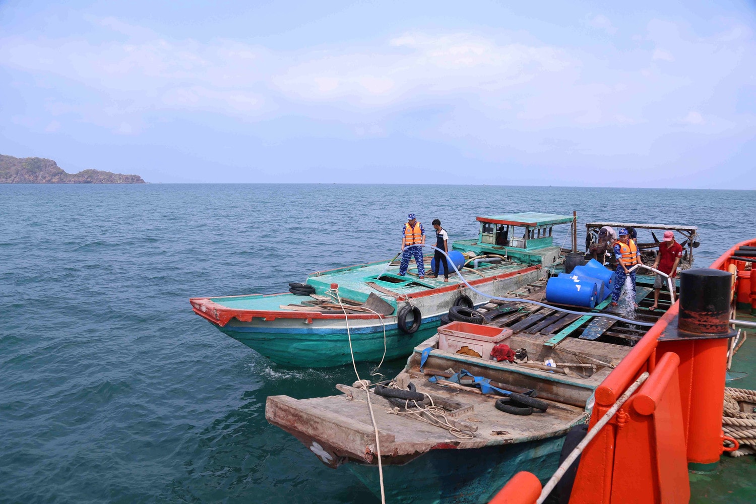 Chung tay hỗ trợ đồng bào đòngp bằng sông Cửu Long bị ảnh hưởng do hạn mặn -0