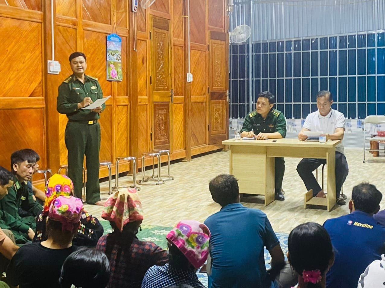 Bộ đội Biên phòng tỉnh Thanh Hóa tổ chức tuyên truyền phổ biến giáo dục pháp luật cho Nhân dân. Ảnh: Bộ đội Biên phòng tỉnh Thanh Hóa