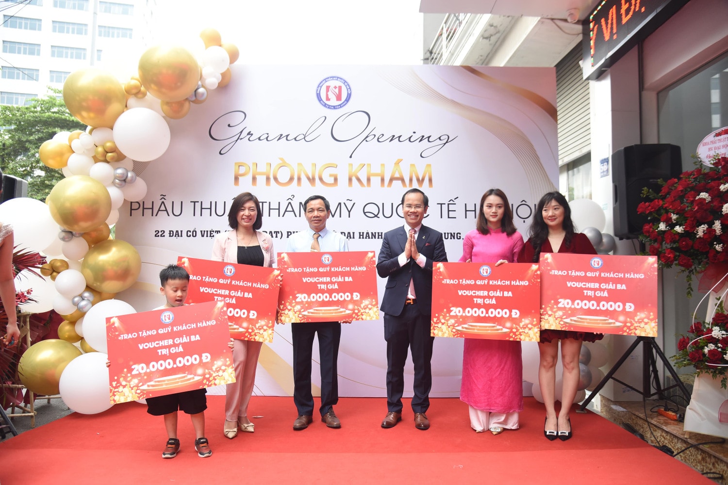 Khai trương Phòng khám Phẫu thuật thẩm mỹ quốc tế Hà Nội ảnh 6 Khai trương Phòng khám Phẫu thuật thẩm mỹ quốc tế Hà Nội -0