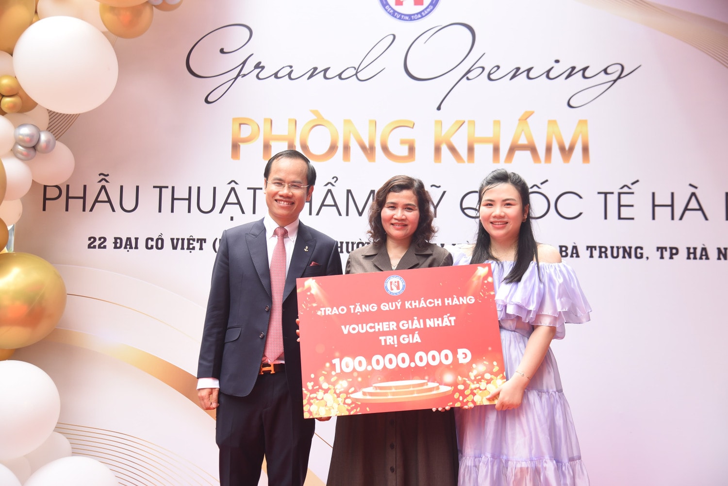 Khai trương Phòng khám Phẫu thuật thẩm mỹ quốc tế Hà Nội ảnh 7 Khai trương Phòng khám Phẫu thuật thẩm mỹ quốc tế Hà Nội -0
