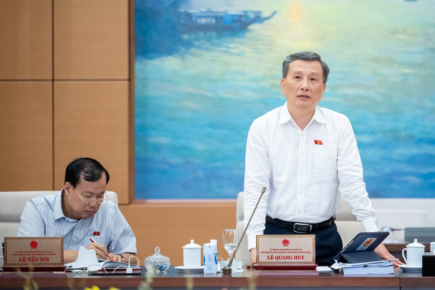 Thông qua điều chỉnh Chương trình xây dựng luật, pháp lệnh năm 2024 -0