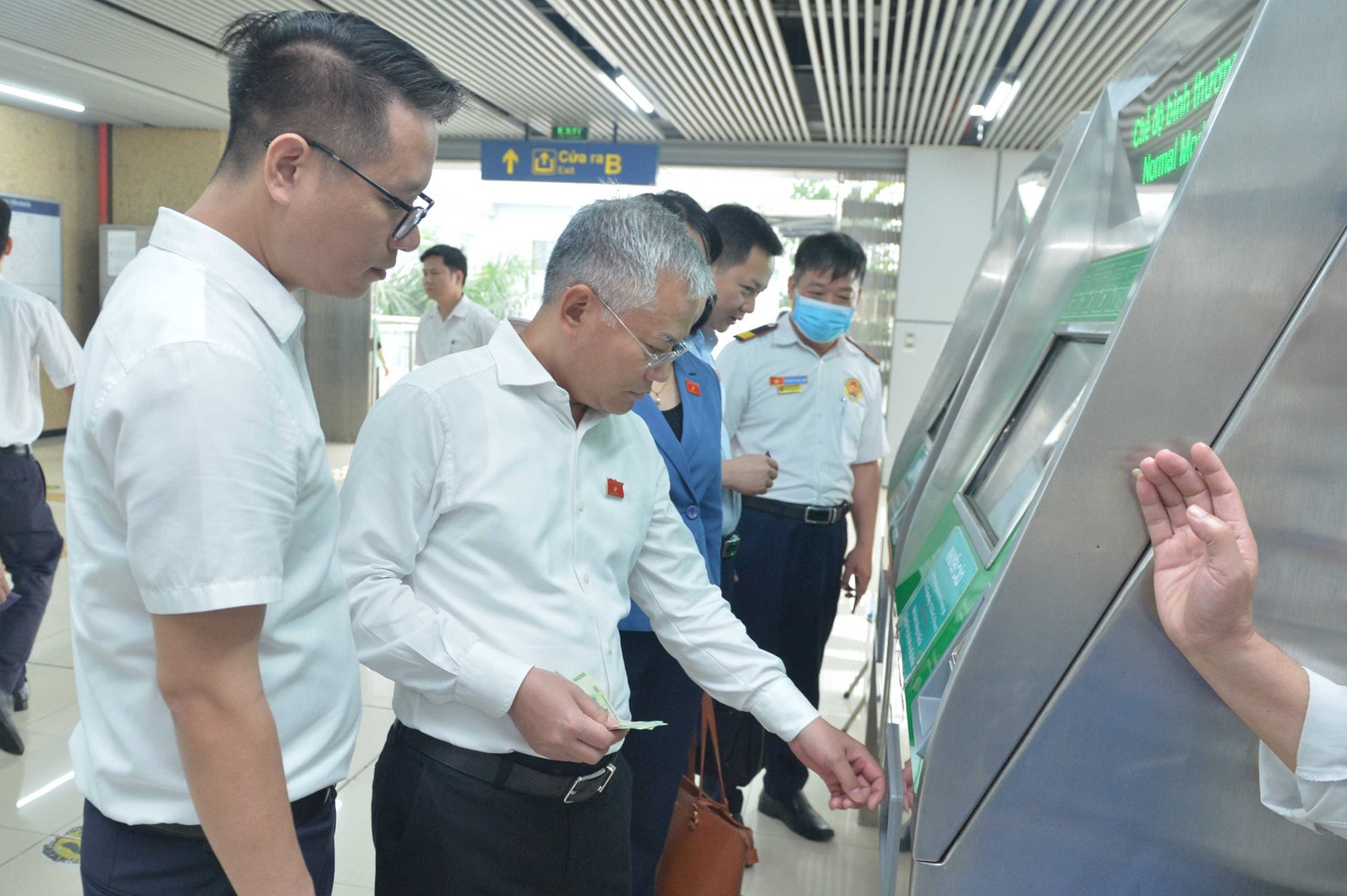 Khảo sát tuyến xe bus BRT bến xe Kim Mã - Yên Nghĩa và tuyến đường sắt trên cao Cát Linh – Hà Đông ảnh 3