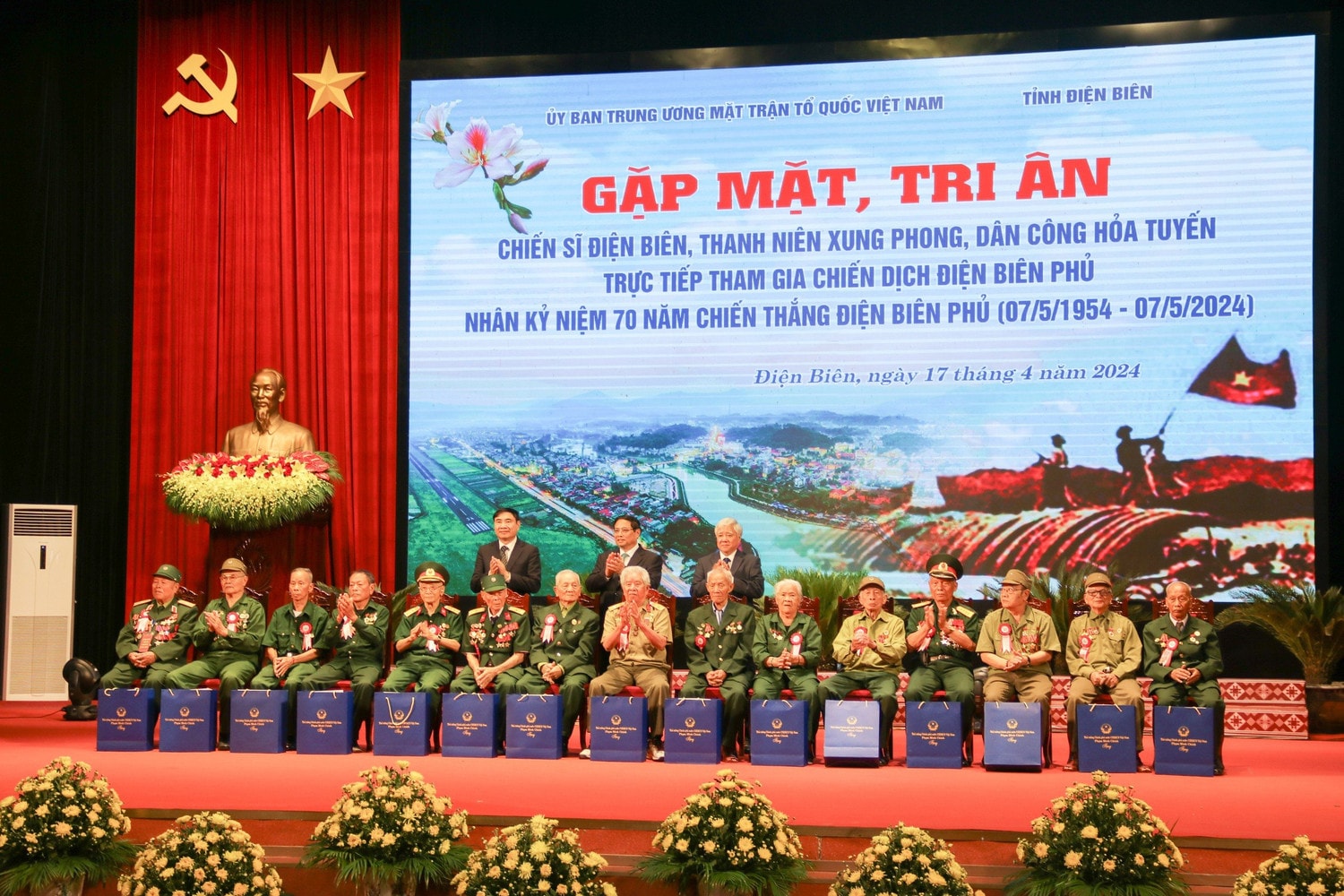 Những con người viết nên lịch sử -0