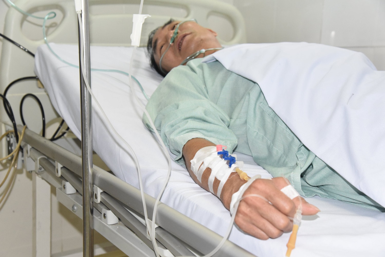 Cận cảnh quá trình súc rửa phổi cho công nhân ngành than -1