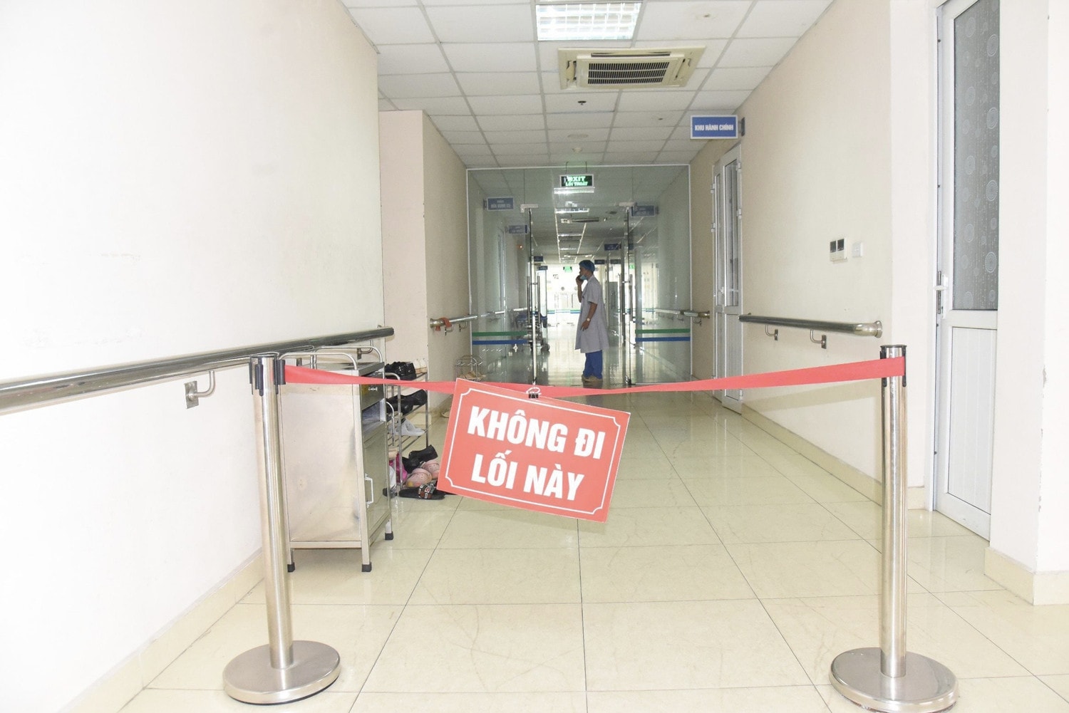 Cận cảnh quá trình súc rửa phổi cho công nhân ngành than -0