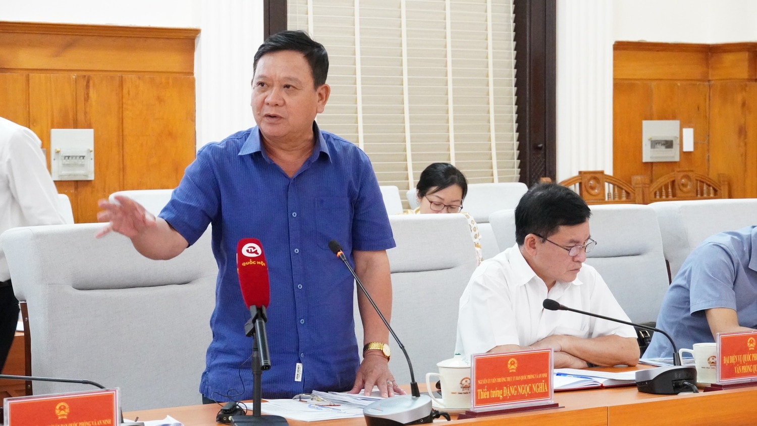 Đại biểu thảo luận tại buổi làm việc
