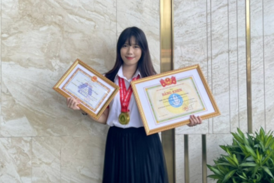 Nữ sinh duy nhất đạt giải đặc biệt Kỳ thi Olympic Toán học sinh viên và học sinh -0