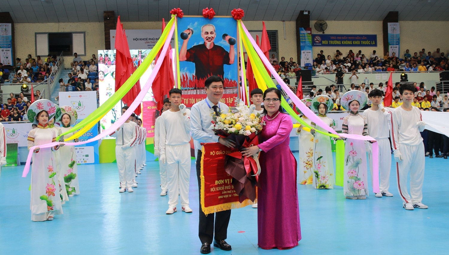 Khai mạc Hội khoẻ Phù đổng toàn quốc khu IV năm 2024 tại Đắk Lắk -0