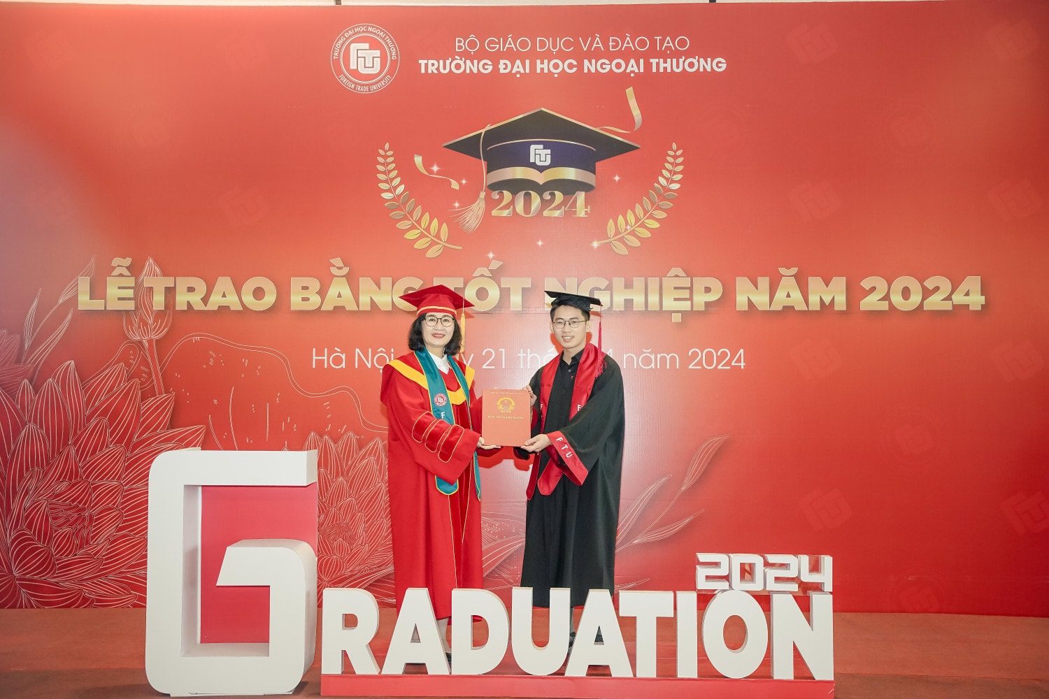 Gần 83% sinh viên Ngoại thương tốt nghiệp sớm xếp loại xuất sắc và giỏi ảnh 14 Gần 83% sinh viên Ngoại thương tốt nghiệp sớm xếp loại xuất sắc và giỏi -0