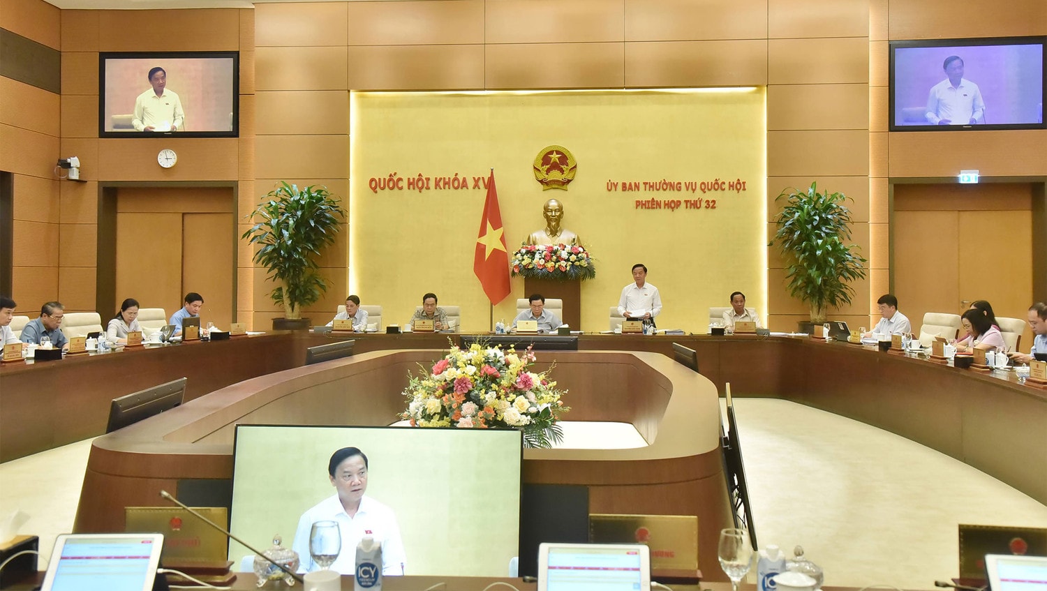 Ủy ban Thường vụ Quốc hội nghe báo cáo kết quả giám sát văn bản quy phạm pháp luật năm 2023 -0