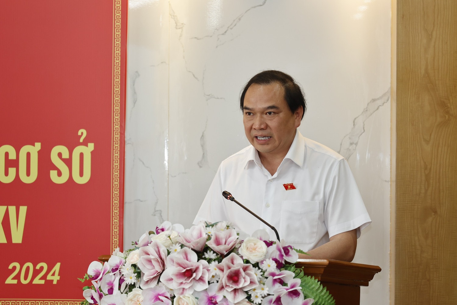 Đoàn ĐBQH tỉnh Thái Nguyên tiếp xúc cử tri chuyên đề với cán bộ y tế cơ sở