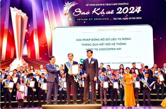 Ba giải pháp số của Vietcombank nhận giải thưởng Sao Khuê 2024 -0